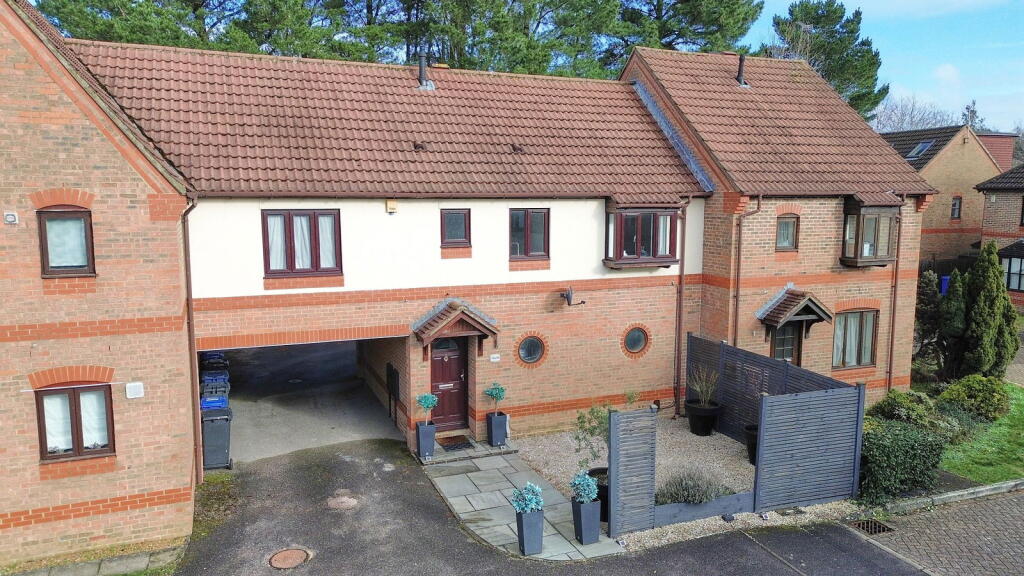 Main image of property: Mill Corner, Fleet, GU51 2UX