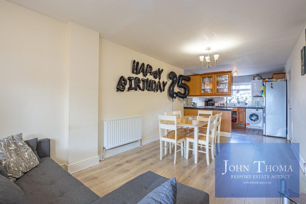 House in London - View 5