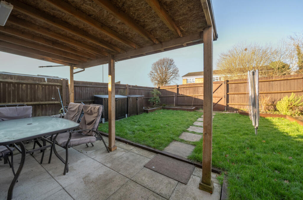 Wheatley, Bracknell, Berkshire photo 4
