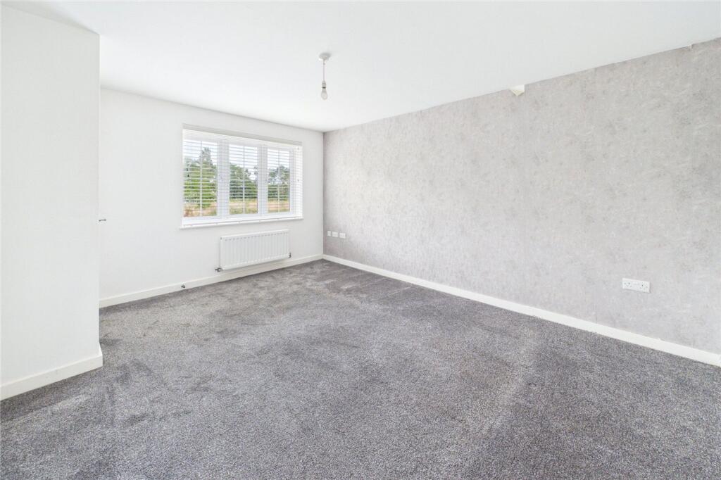 Whinfell Drive, Normanby, TS6 photo 2