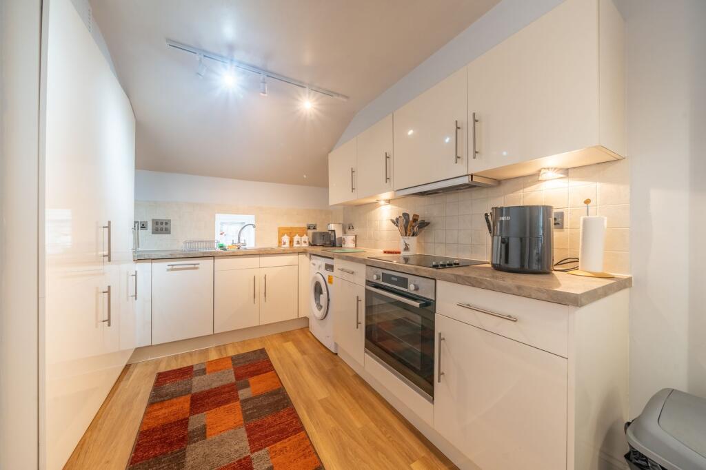 Apartment in Hornby - View 5