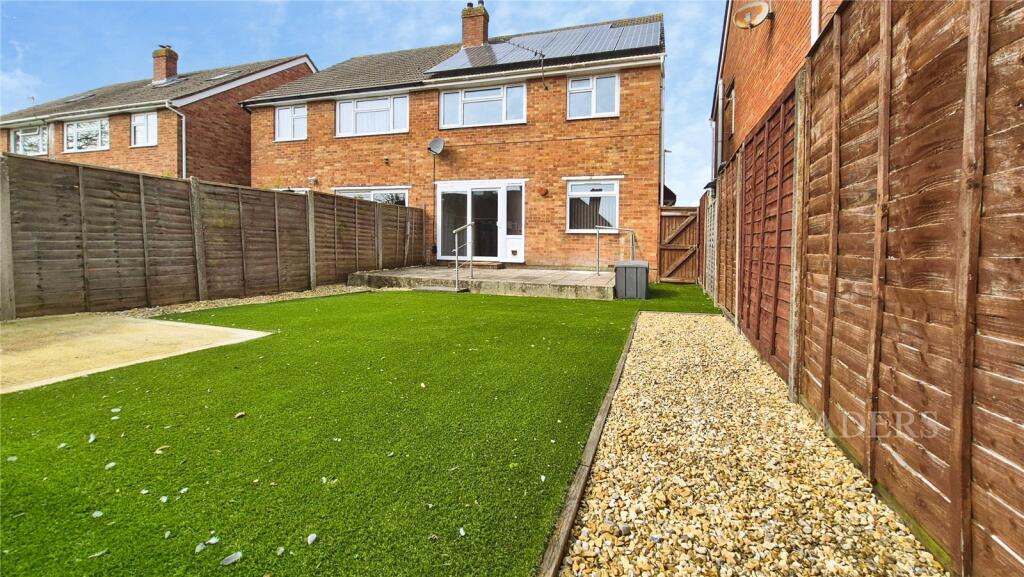 Glenesha Gardens, Fareham, Hampshire photo 4