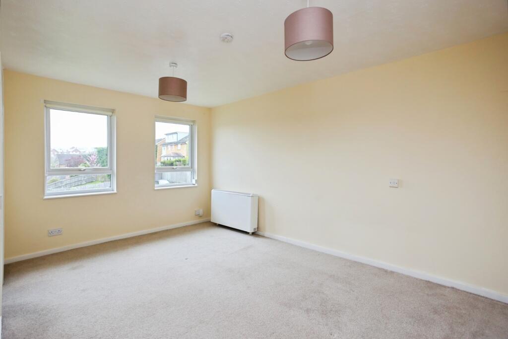 Oakwood Rise, Tunbridge Wells, Kent, TN2 photo 2