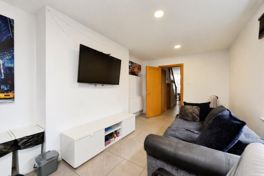House in Plymouth, Greenbank - View 4
