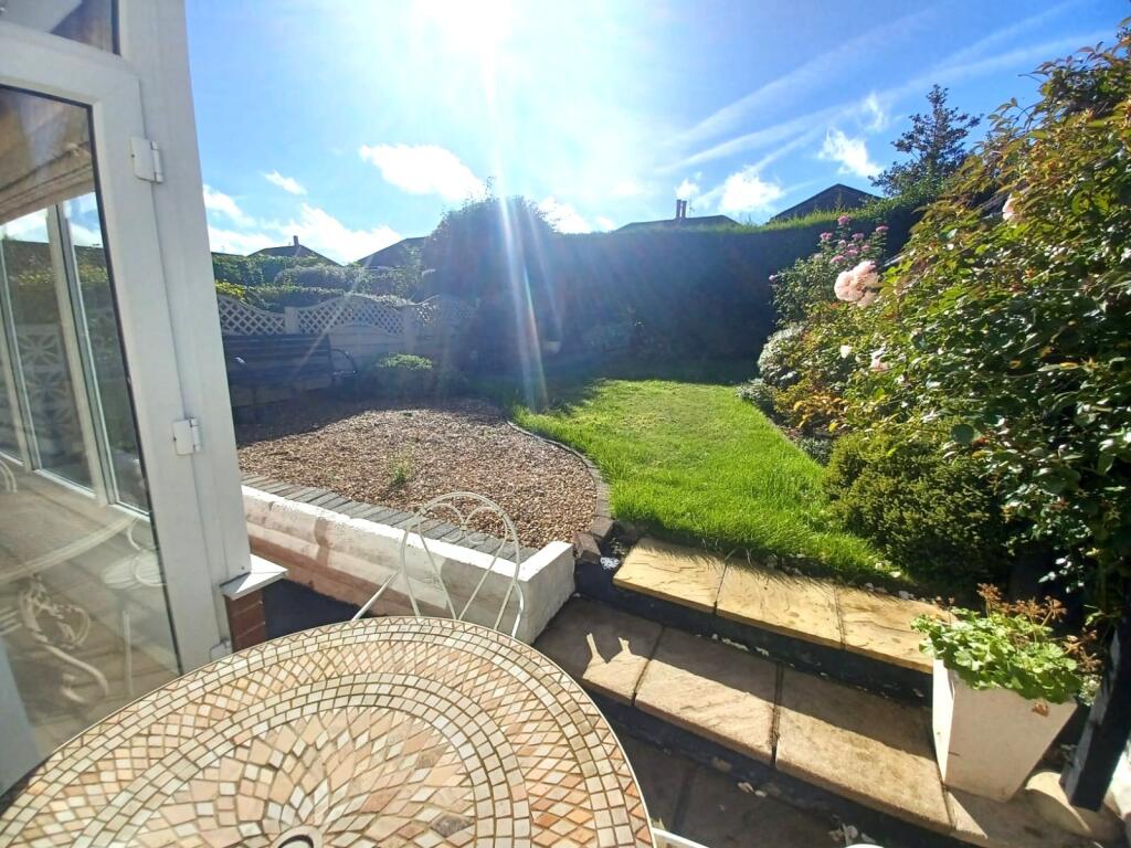 House in Leeds, West Yorkshire - View 5