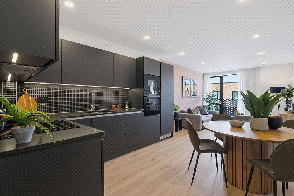 Apartment in London - More