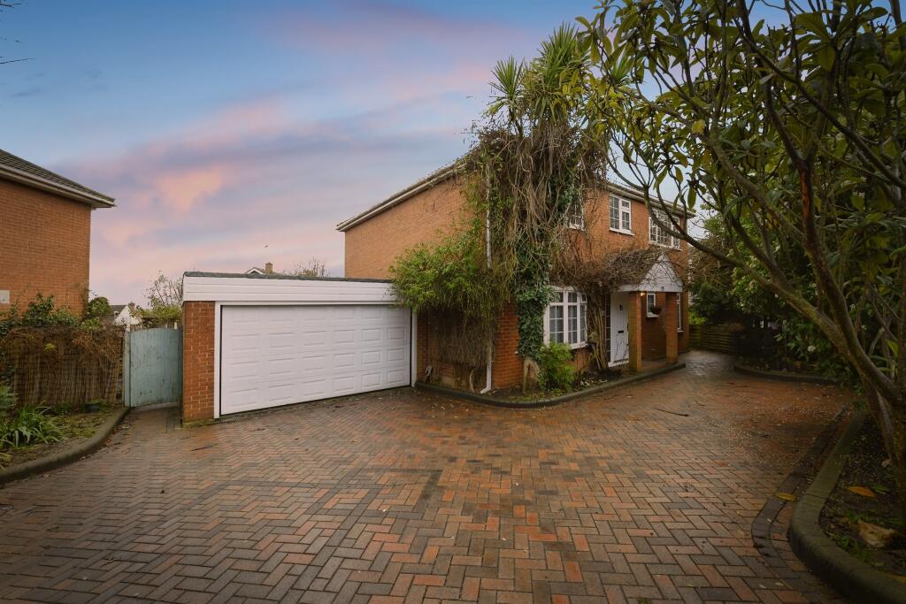 Main image of property: High Road, Rayleigh