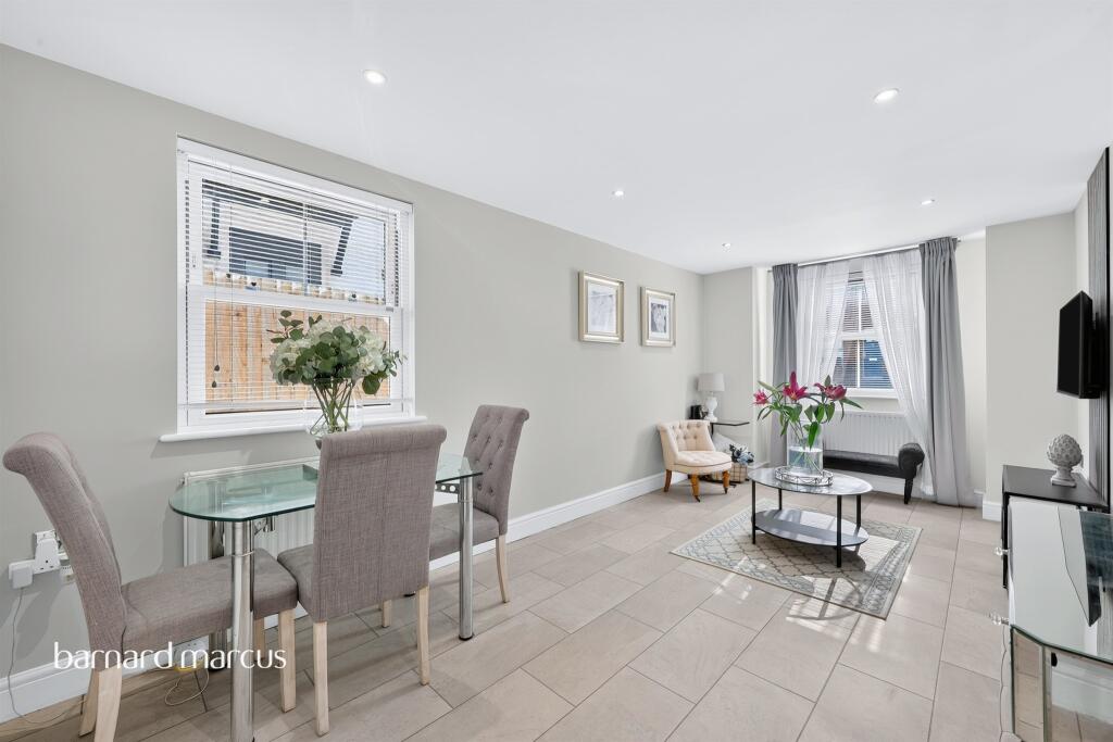 House in Kingston upon Thames - View 4