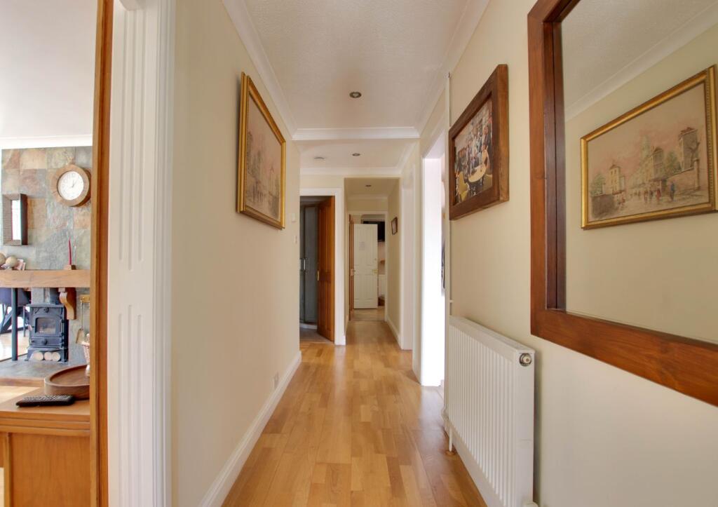 House in Southampton - More