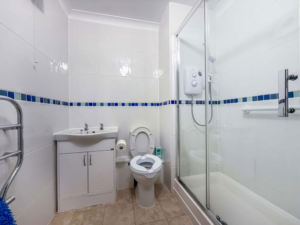 Homesands House, 41 Park Road, Hesketh Park, PR9 9JU - View 4