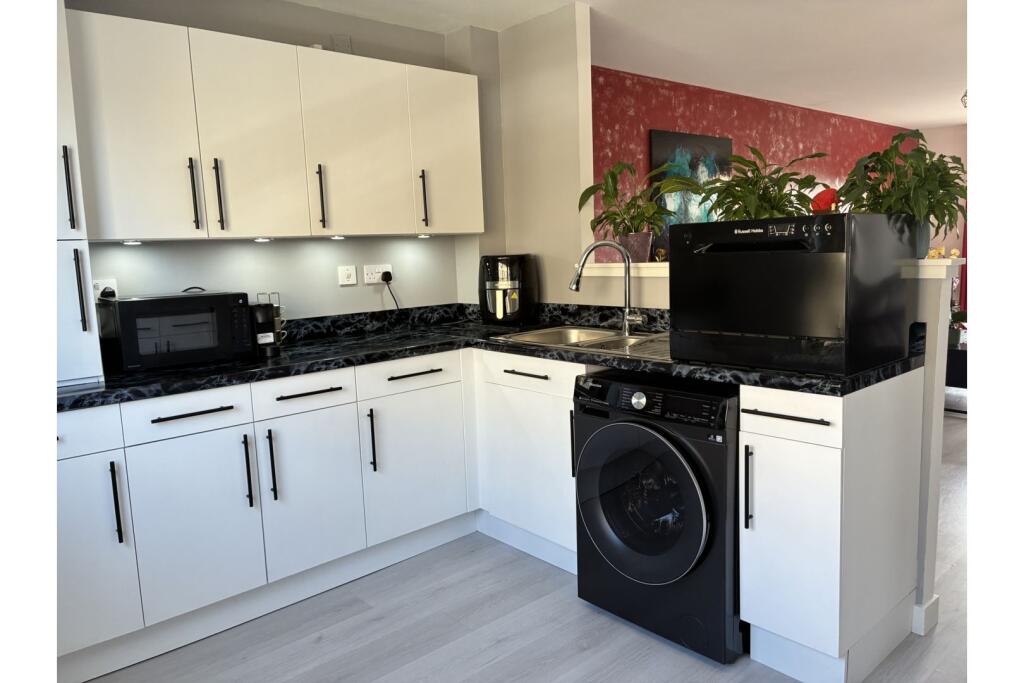 Apartment in Glasgow - More