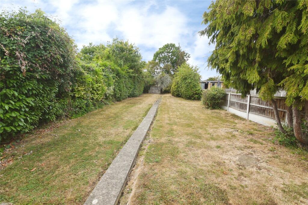 House in Brentwood, West Horndon - More