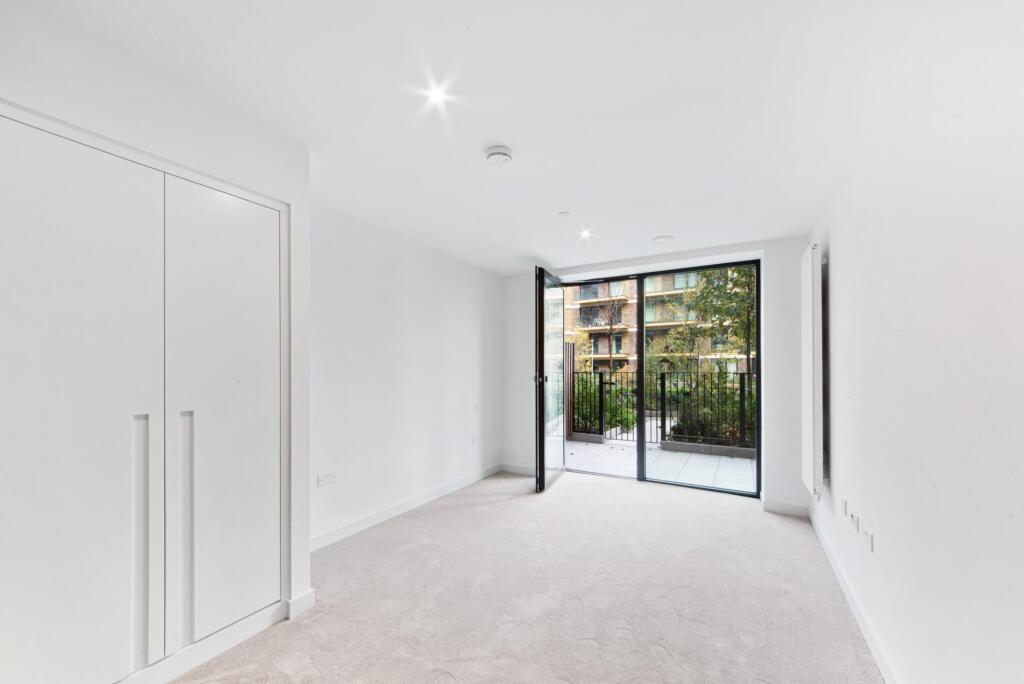 John Cabot House, Royal Wharf, E16 - View 5
