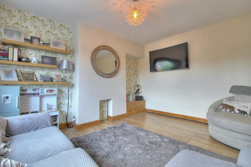 House in Dudley - View 5