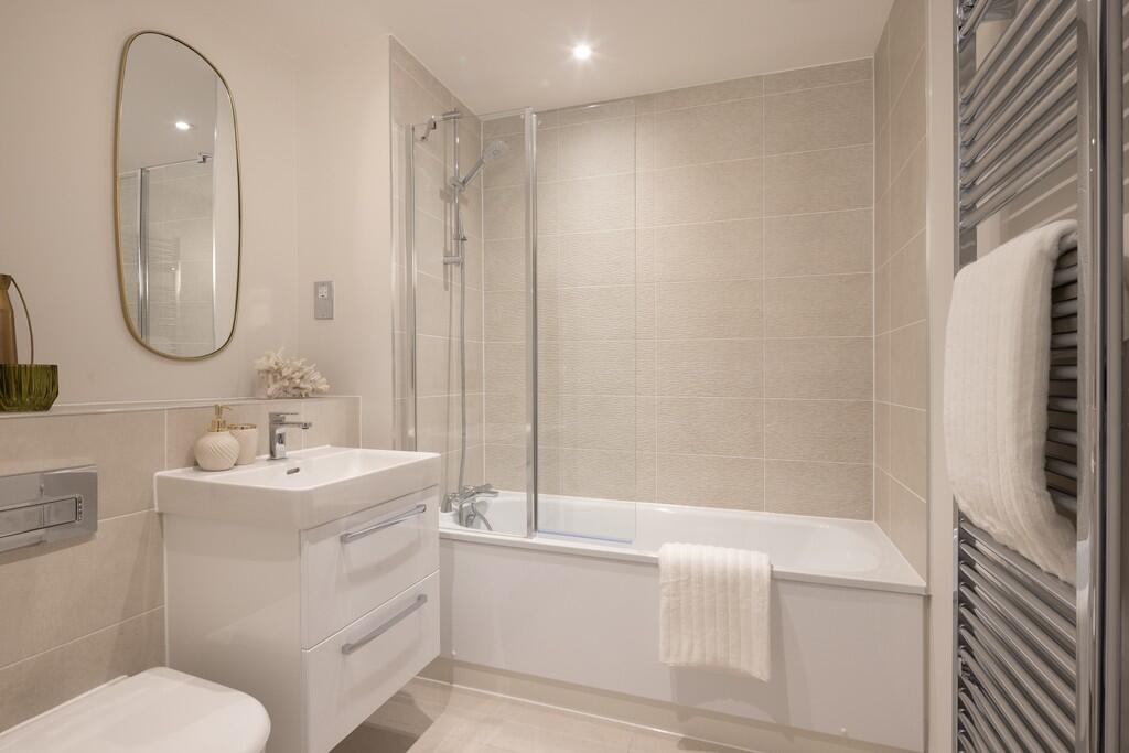 Apartment in Elmbridge, Weybridge - View 5