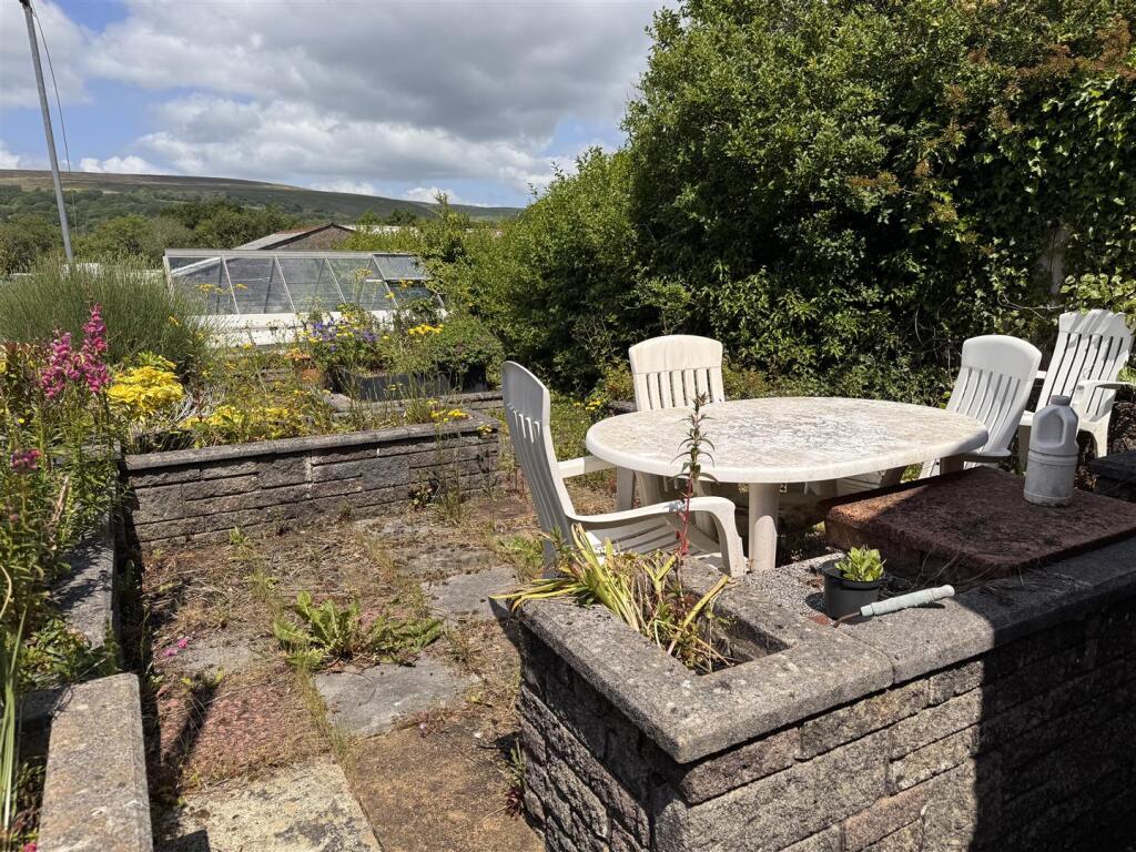 Cwmamman Road, Garnant, Ammanford photo 4