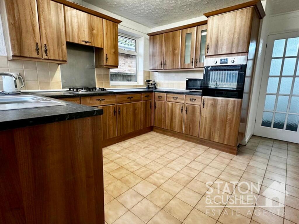 House in Ashfield, Sutton in Ashfield, Nottinghamshire - View 2
