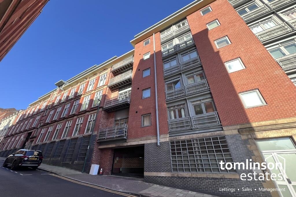 2-bed flat on Lexington Place, Plumptre Street, NG1 1AN, £150,000