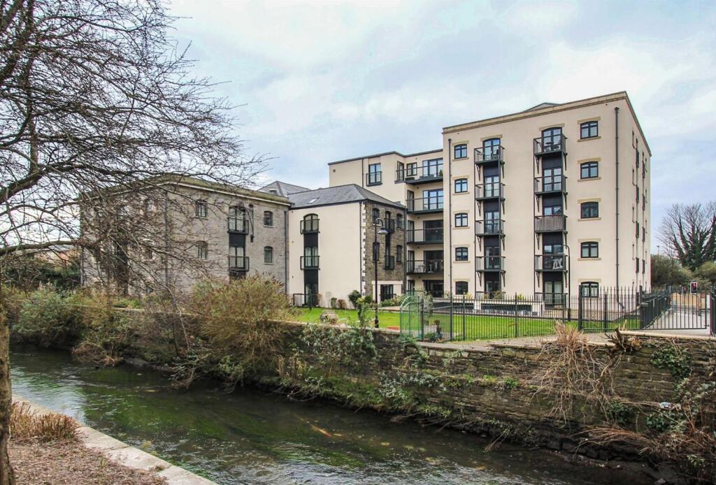 Main image of property: Edward England Wharf, Lloyd George Avenue, Cardiff Bay