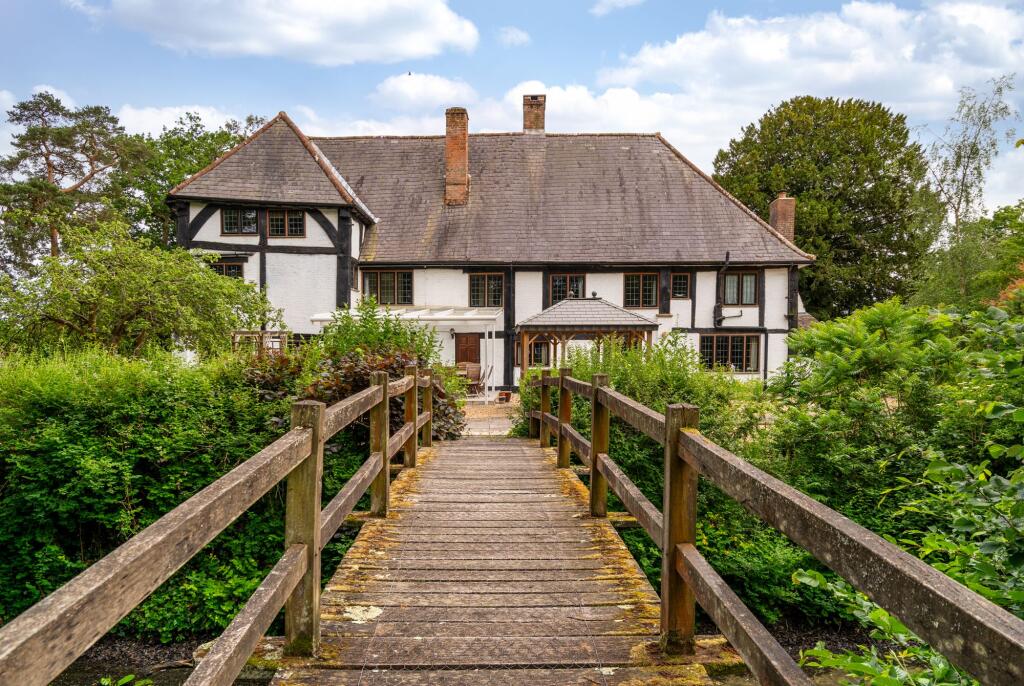 Main image of property: Rookery Lane, Smallfield, RH6