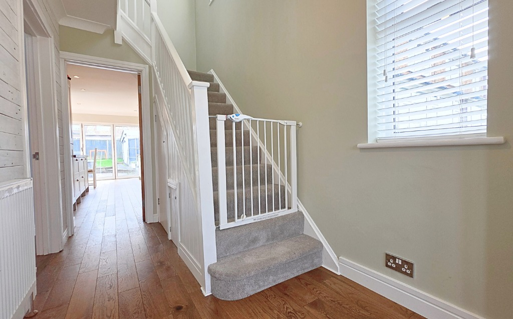 House in Reading, Wokingham Without - More