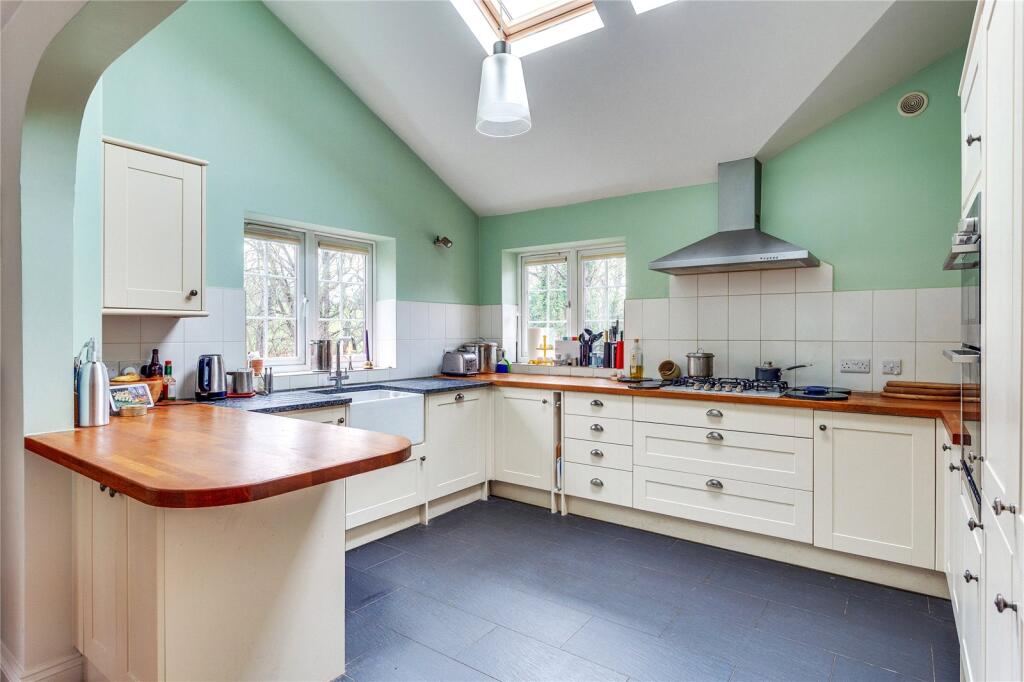 Deanfield Road, Henley-on-Thames, Oxfordshire, RG9 photo 5