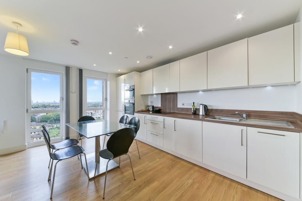 Apartment in London - View 2