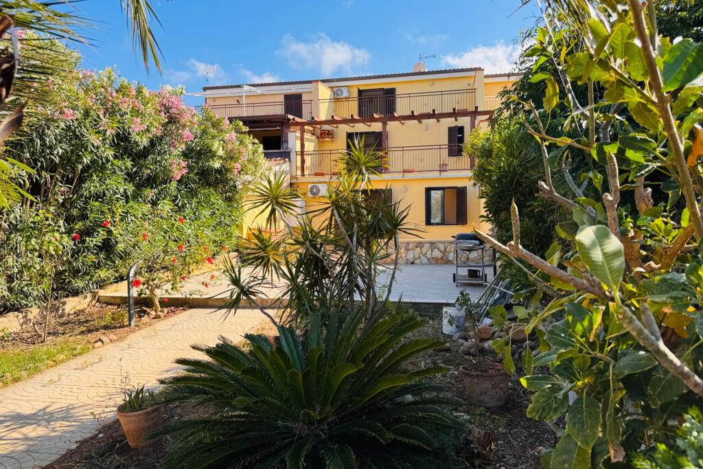 Main image of property: Sicily, Palermo, Altavilla Milicia