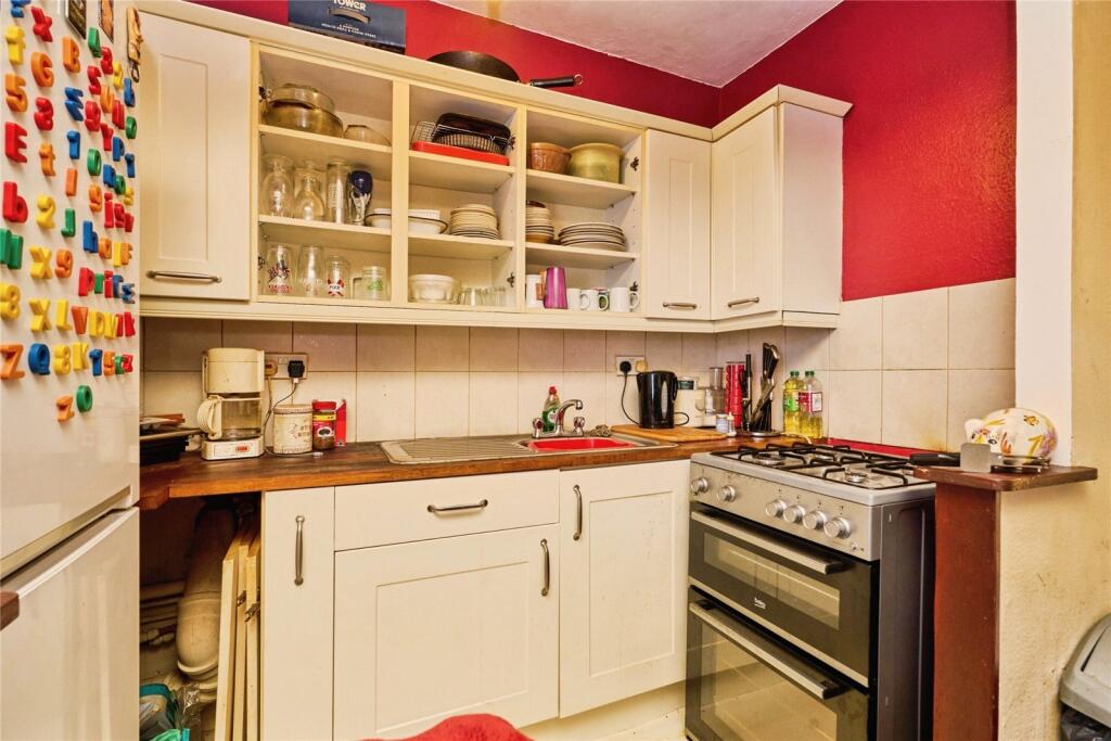 Apartment in Ryde, Isle of Wight - View 3