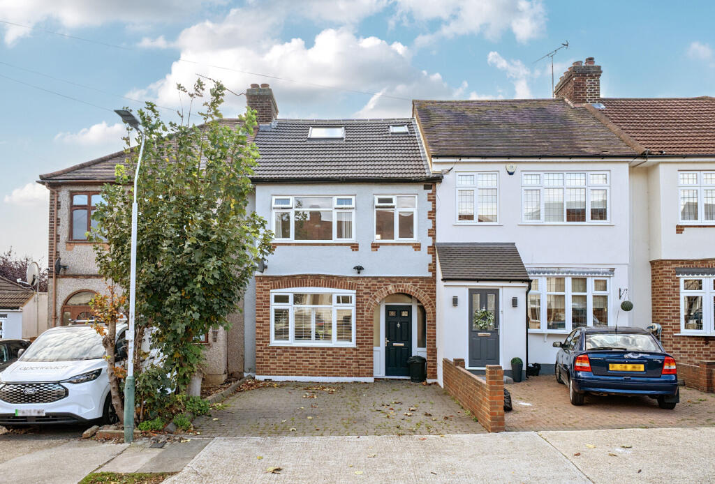 4-bed terraced on Mount Pleasant Road, Collier Row, RM5, £500,000