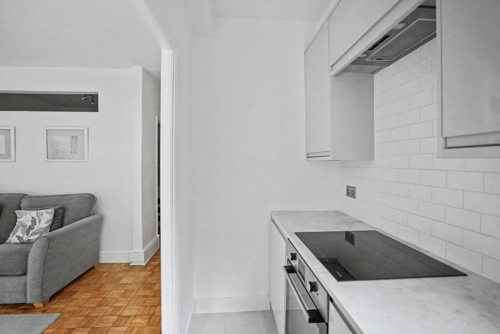 Apartment in London - More