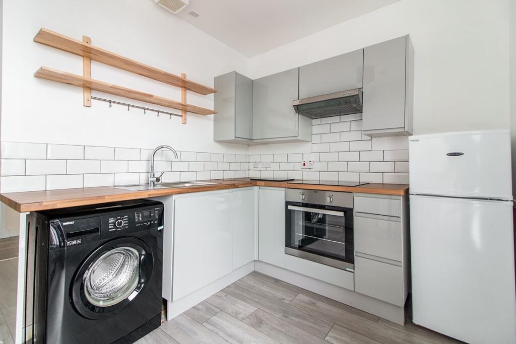 Apartment in Dundee - View 3