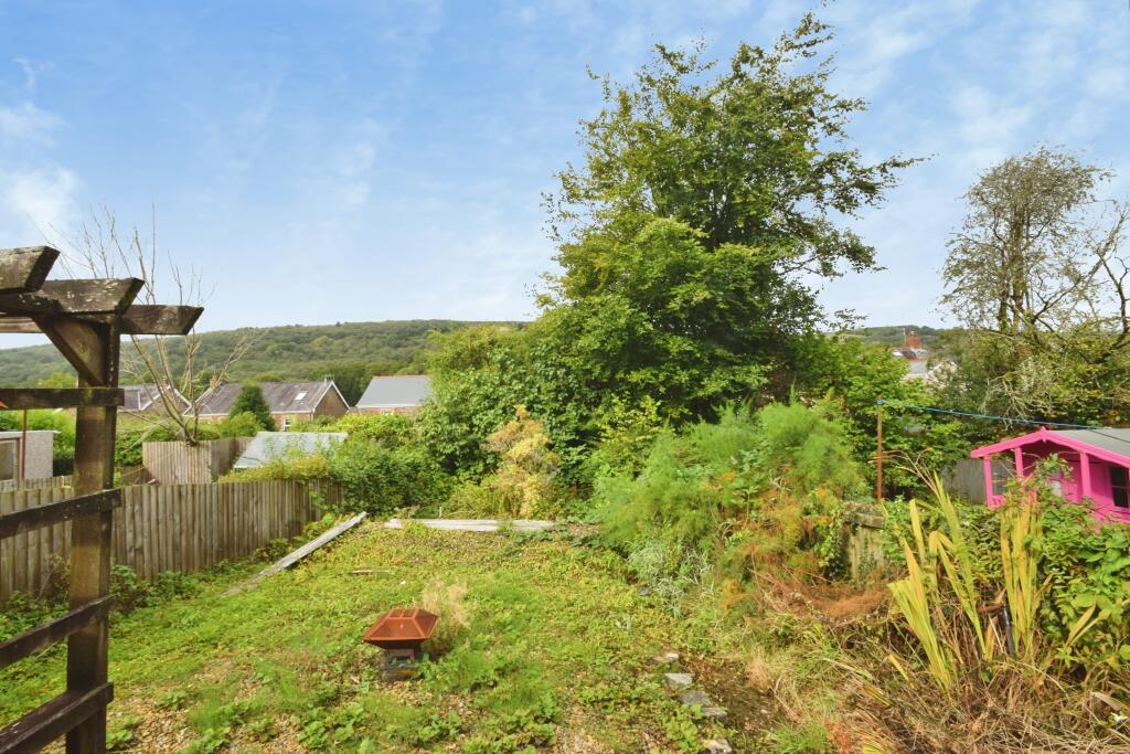 House in Pontardawe, Neath Port Talbot - View 5