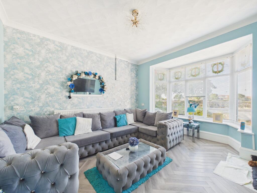House in Withernsea, Owthorne - View 3