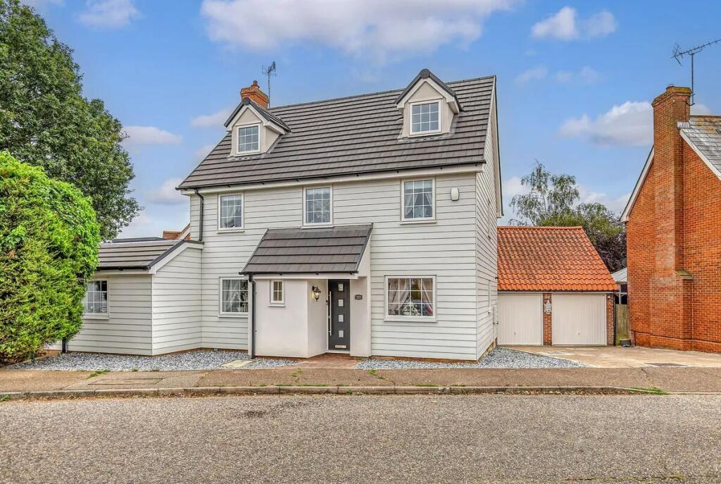 Main image of property: Gandalfs Ride, South Woodham Ferrers, South Woodham Ferrers,