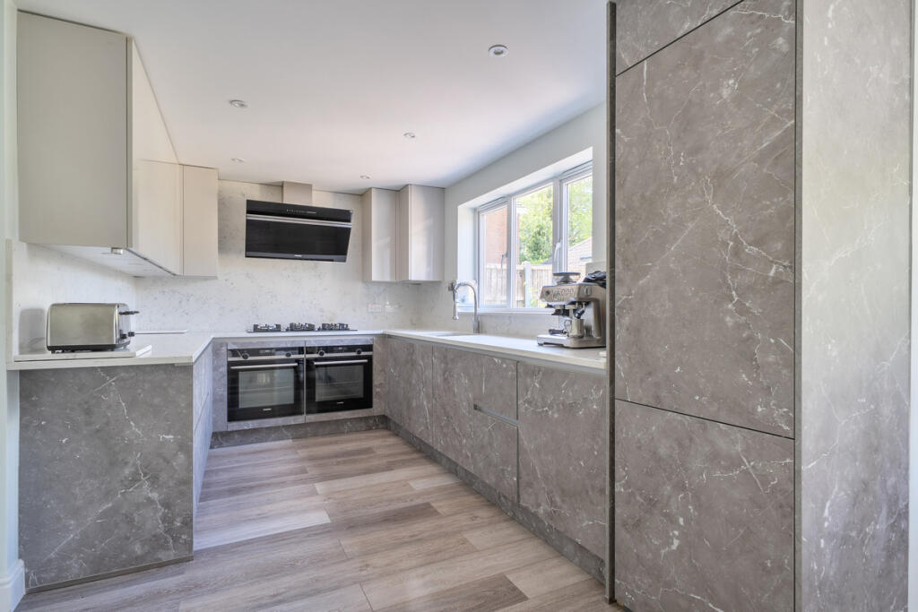 House in Maidstone, Allington - View 3