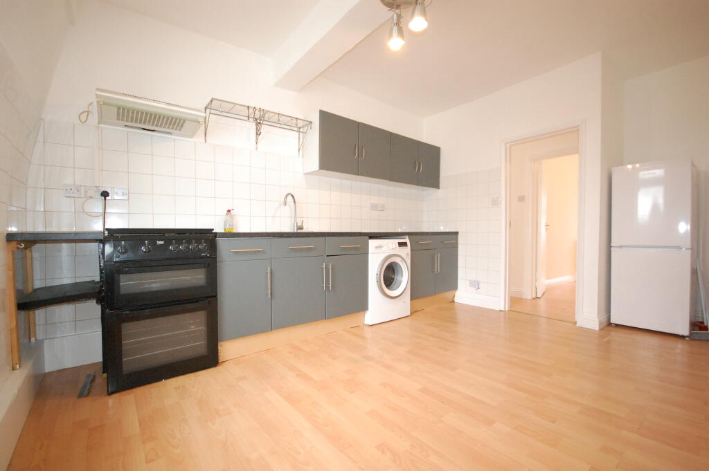 Apartment in London - View 2