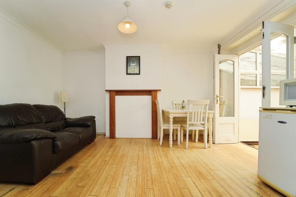 Web Tree Avenue, Hereford - View 6