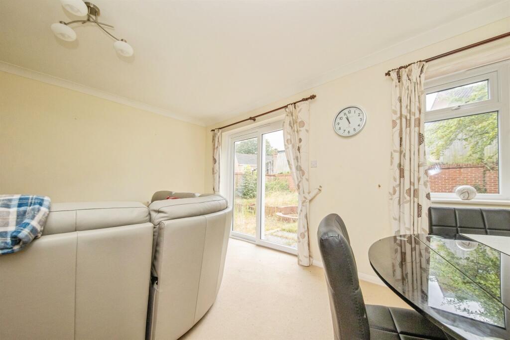 Grantham Crescent, Ipswich photo 3