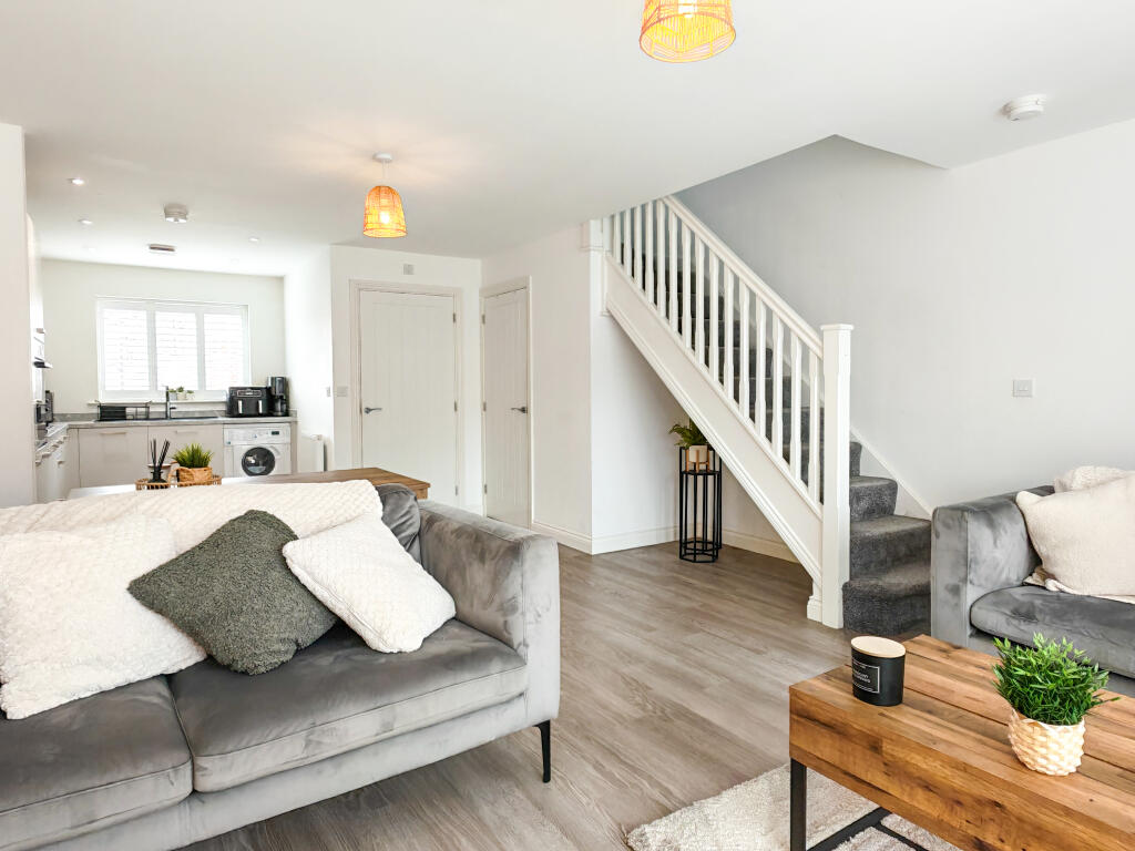 House in Stockport - View 3