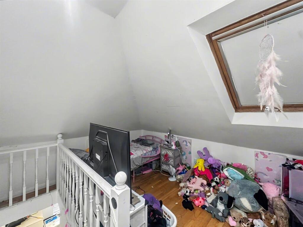 Additional image 12 of Mercers Row, St. Albans