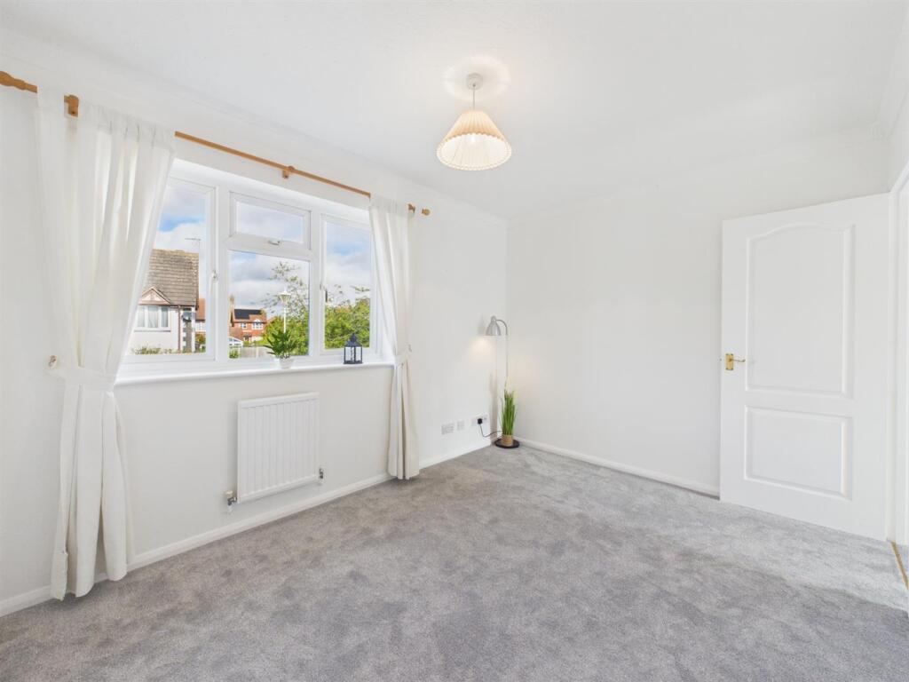 House in Hemel Hempstead, Watermead - View 3