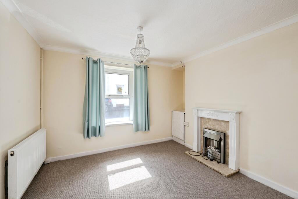 House in Swansea, Morriston - View 2