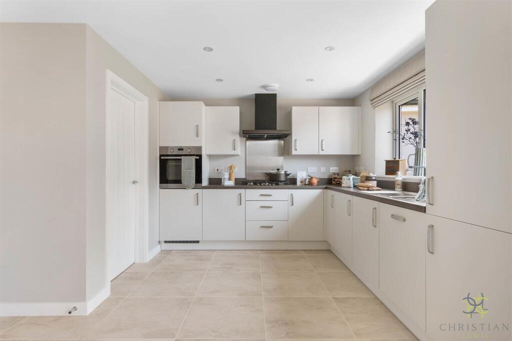 Bretforton Road, Badsey, Evesham photo 4