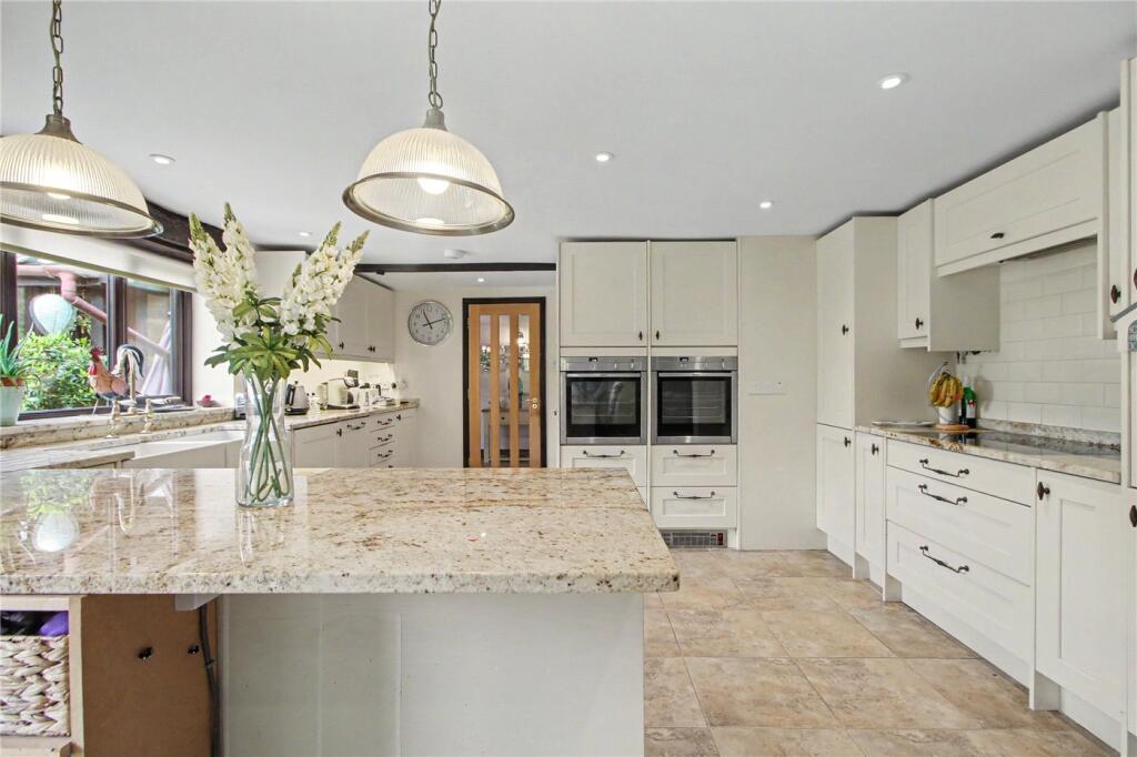 Ferry Road, Surlingham, Norwich, Norfolk, NR14 photo 4
