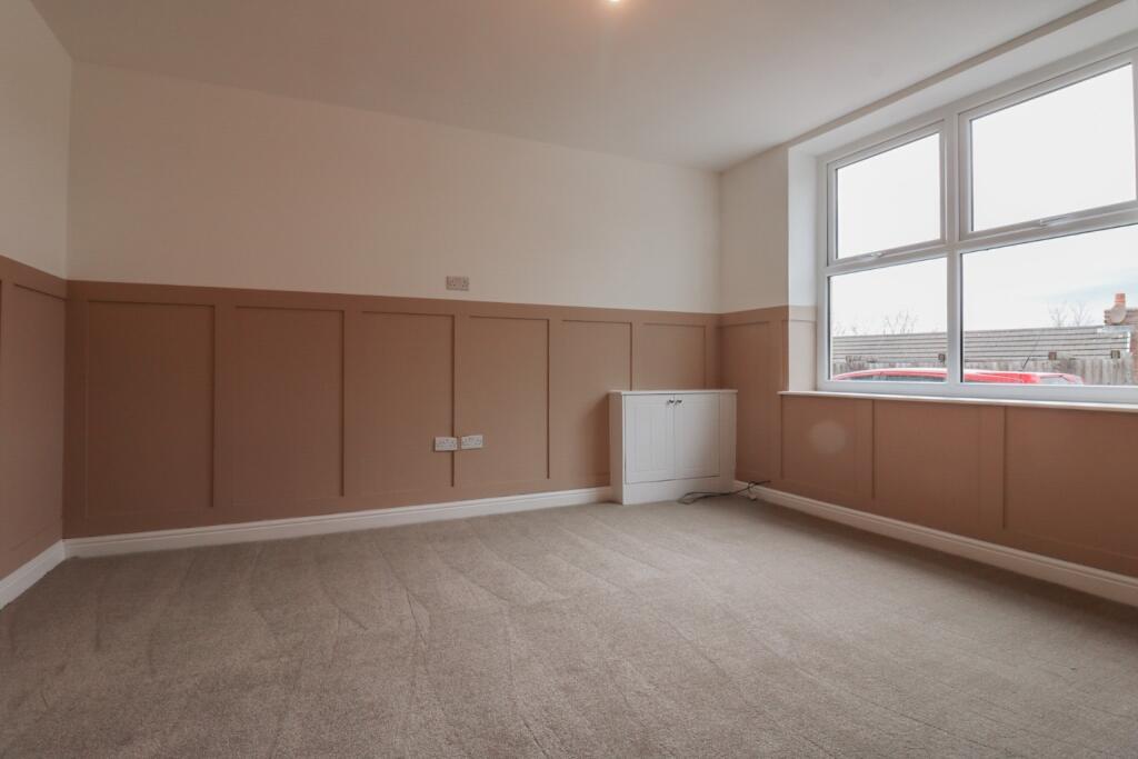 Heaton Road, Lostock, Bolton, BL6 4 photo 3