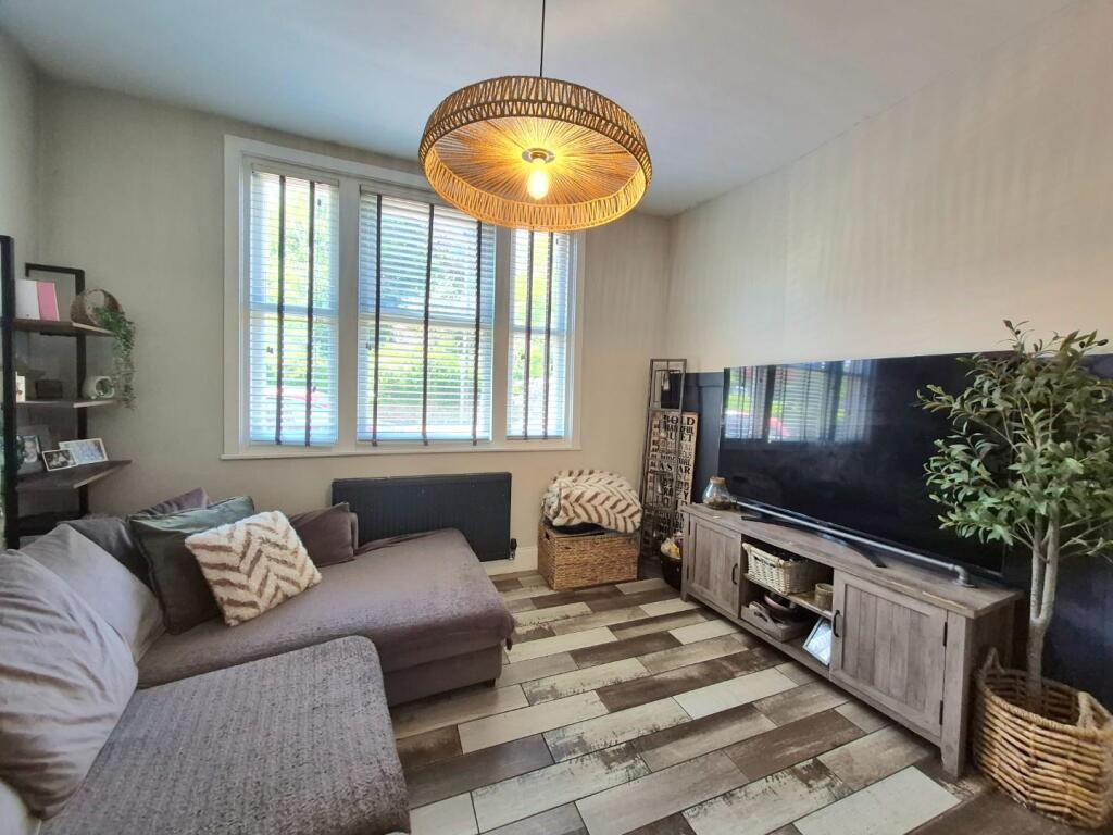 House in Northampton, Earls Barton - View 2