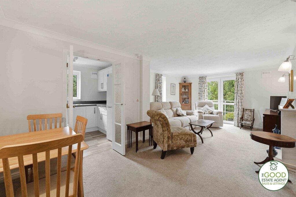 Queen Anne Court Macclesfield Road, Wilmslow, SK91BY photo 3