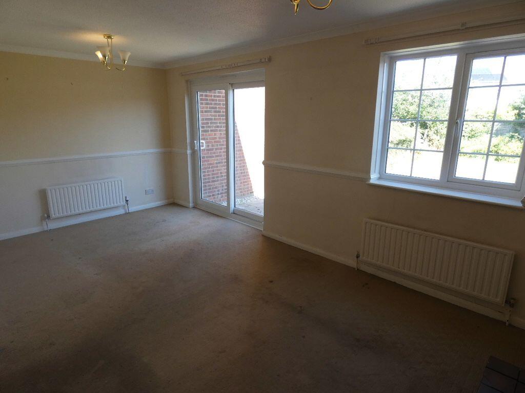 Fosse Close, Abbeymead, Gloucester photo 4