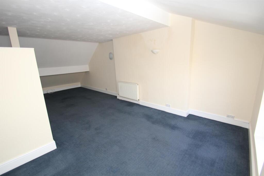 Apartment in Manchester - View 5